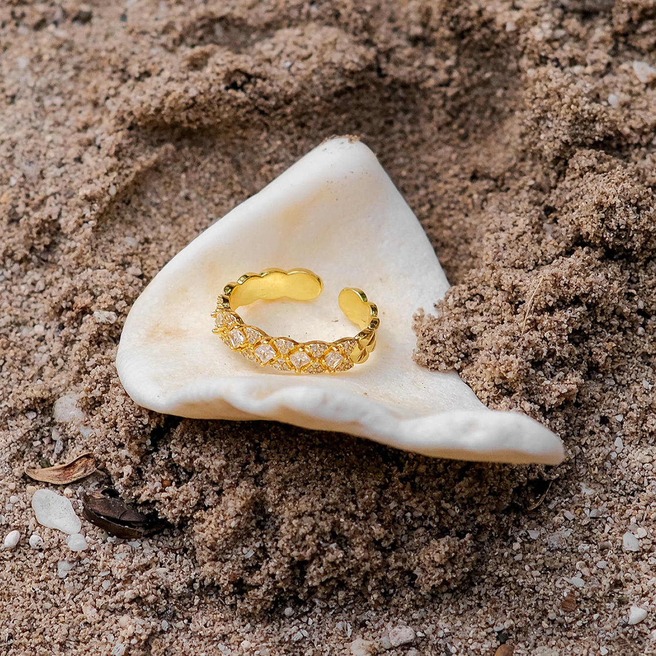 Evelina Gold Ring