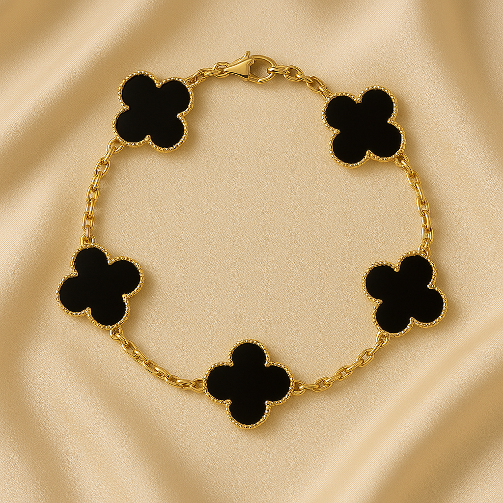Trinity Clover Black