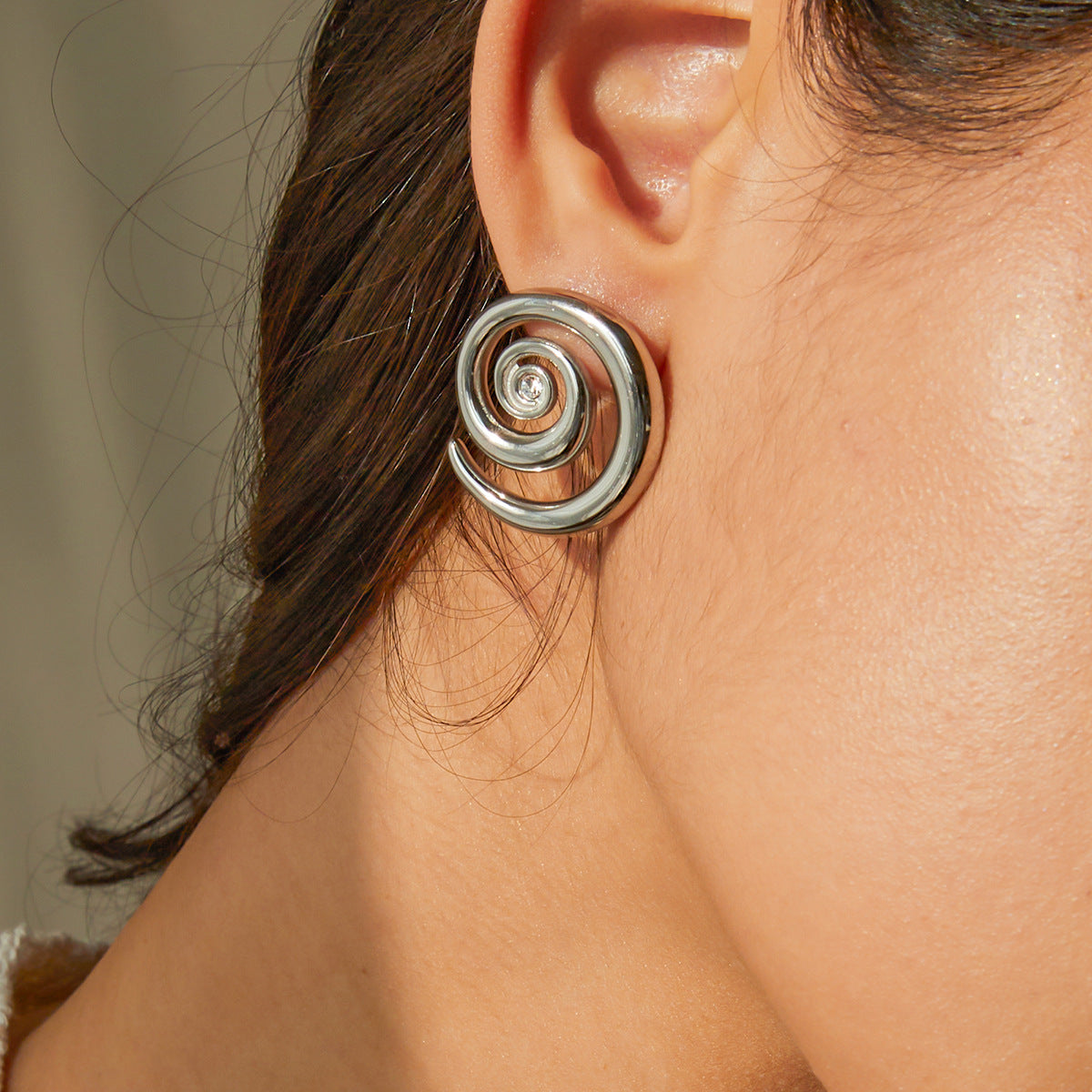 Anara Gold Earrings
