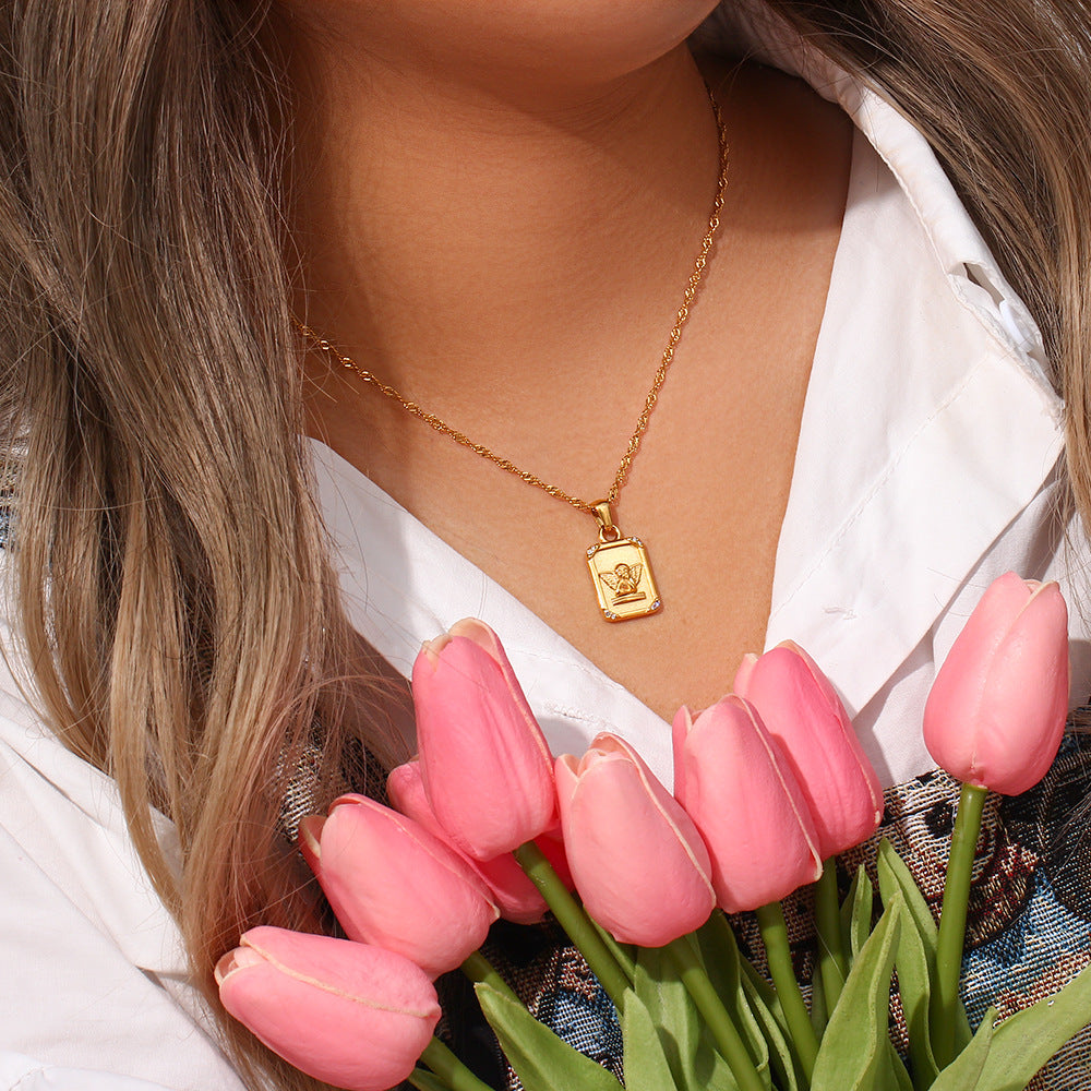 Nomi Gold Necklace