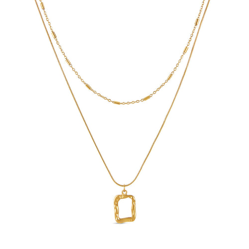 Sculpture Pendant Layered Necklace - Gold