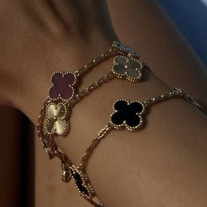 Trinity Clover Black