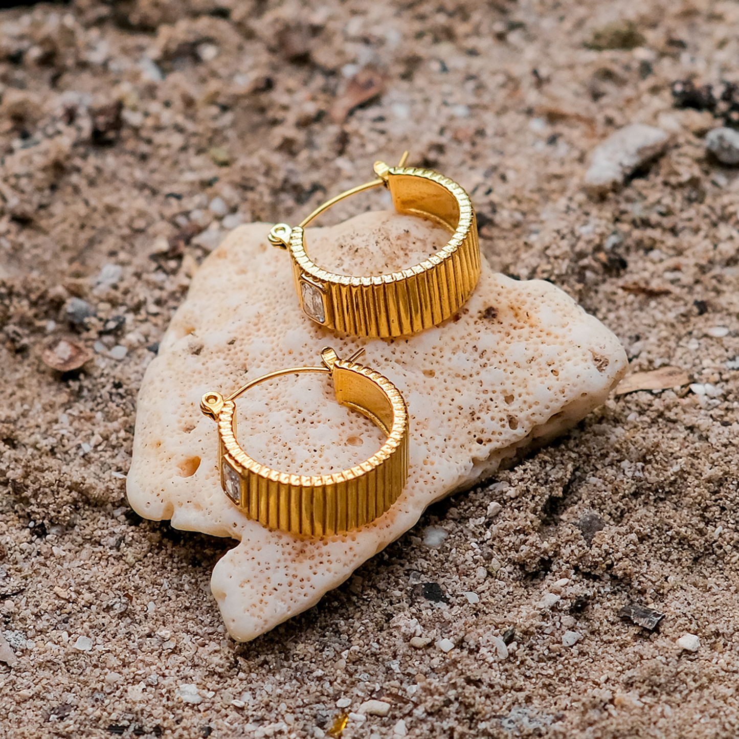 Dely Gold Hoop Earrings