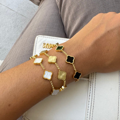 [TAKE 3, PAY FOR 1] Lucky Clover Bracelet + Free Gift