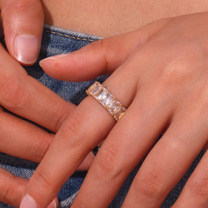 Avenia Diamond Ring