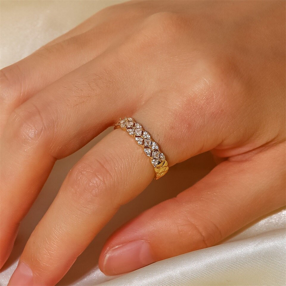 Evelina Gold  Ring